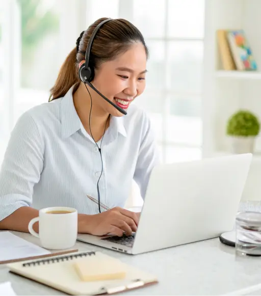 a-professional-filipino-virtual-assistant-working-